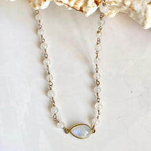 Load image into Gallery viewer, Moonstone Choker - Lana