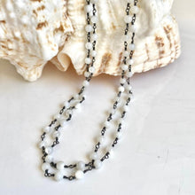 Load image into Gallery viewer, Mother of Pearl Necklace- Nara