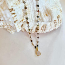 Load image into Gallery viewer, Agate Necklace with Rose Quartz