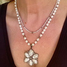 Load image into Gallery viewer, Grey Pearl Necklace - Gigi