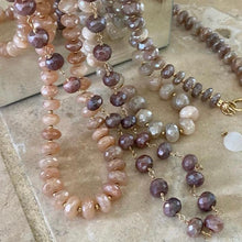 Load image into Gallery viewer, Moonstone Necklace - Chioccolato