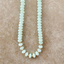 Load image into Gallery viewer, Jade Necklace