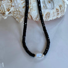 Load image into Gallery viewer, BLACK SPINEL NECKLACE - CLEO
