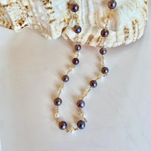 Load image into Gallery viewer, Pearl Necklace - Royal