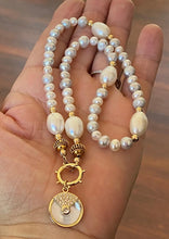 Load image into Gallery viewer, Pearl Choker - Gigi