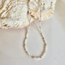 Load image into Gallery viewer, Pearl Necklace - Diana