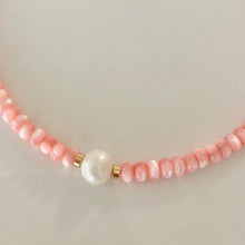 Load image into Gallery viewer, Pink mother of pearl necklace