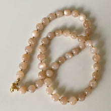 Load image into Gallery viewer, Moonstone necklace