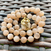 Load image into Gallery viewer, Moonstone necklace