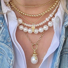 Load image into Gallery viewer, Gold Pearl Charm - Serpenti