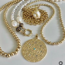 Load image into Gallery viewer, Gold Coin Pendant
