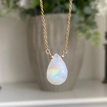 Load image into Gallery viewer, Moonstone drop gold necklace