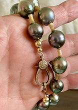 Load image into Gallery viewer, Tahitian Pearl Necklace - Peacock
