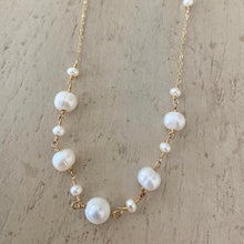 Load image into Gallery viewer, Pearl Choker- Consuelo