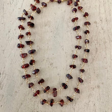 Load image into Gallery viewer, Garnet Chip Necklace - Scarlet