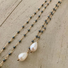 Load image into Gallery viewer, Titanium Spinel Necklace - Zita