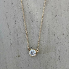 Load image into Gallery viewer, Gold Solitaire Necklace - Flash