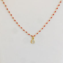 Load image into Gallery viewer, Coral necklace with MOP drop