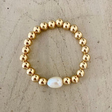 Load image into Gallery viewer, Gold Ball Bracelet with Pearl