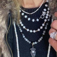 Load image into Gallery viewer, Quartz Necklace - Domino