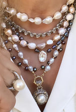 Load image into Gallery viewer, PEARL NECKLACE - RIMA
