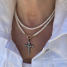 Load image into Gallery viewer, Pearl Cross