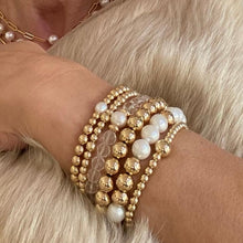 Load image into Gallery viewer, Gold Beads Bracelet with Pearl
