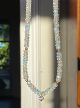 Load image into Gallery viewer, MOONSTONE NECKLACE - LUNA
