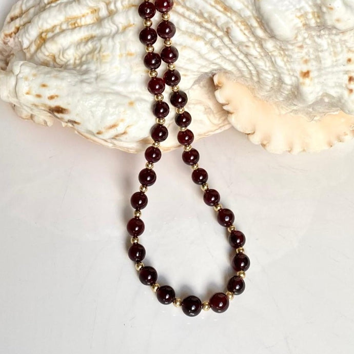 GARNET AND GOLD BEADS NECKLACE - DARA