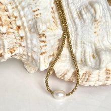 Load image into Gallery viewer, Hematite Necklace with Pearl
