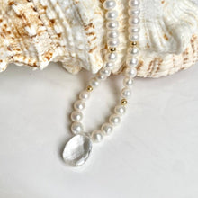 Load image into Gallery viewer, PEARL NECKLACE - GODIVA
