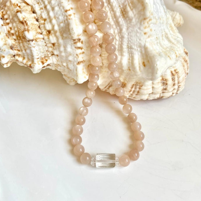 MOONSTONE NECKLACE - CRYSTAL