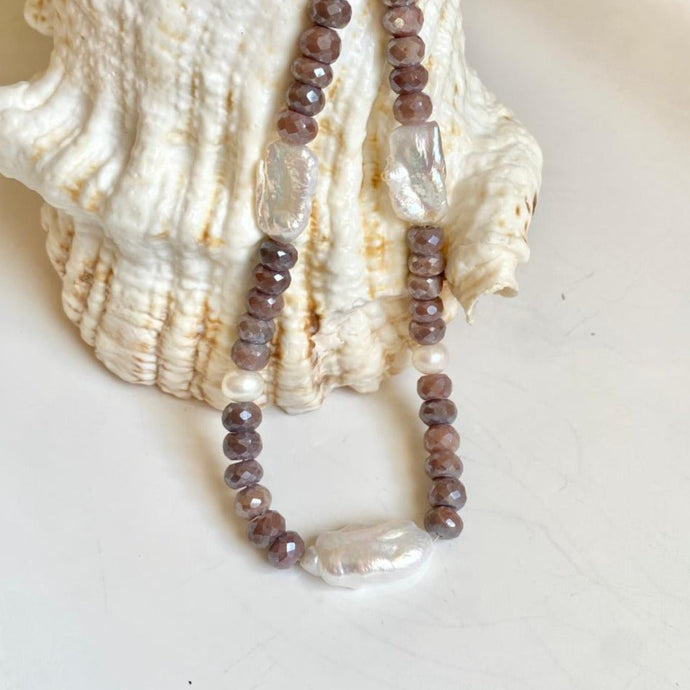 MOONSTONE NEKLACE - MYSTIC