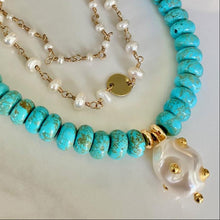 Load image into Gallery viewer, Turquoise necklace with chunky gold studded pearl drop
