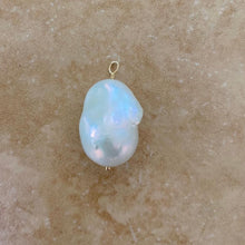 Load image into Gallery viewer, FIREBALL PEARL PENDANT
