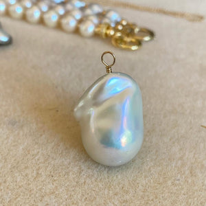 FIREBALL PEARL PENDANT