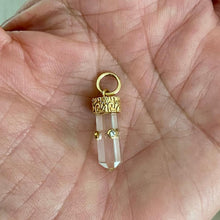 Load image into Gallery viewer, CLEAR QUARTZ PENDANT STICK
