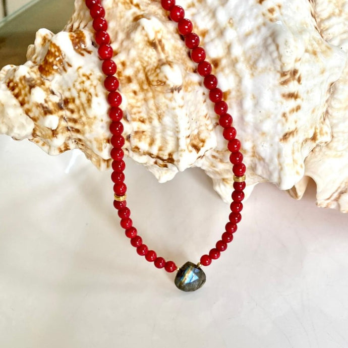 CORAL NECKLACE - AURA