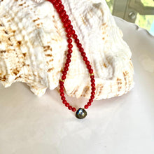 Load image into Gallery viewer, CORAL NECKLACE - AURA
