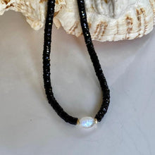 Load image into Gallery viewer, BLACK SPINEL NECKLACE - CLEO
