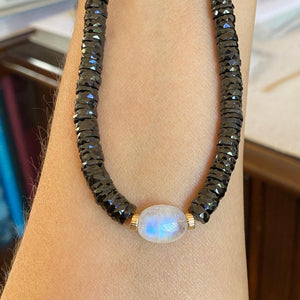 BLACK SPINEL NECKLACE - CLEO