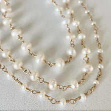 Load image into Gallery viewer, Pearl necklace rosary style
