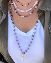 Load image into Gallery viewer, PEARL NECKLACE - ROYAL
