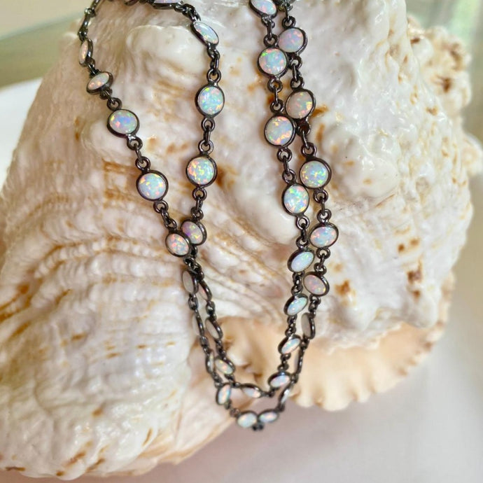 OPAL DISC NECKLACE - FILOMENA