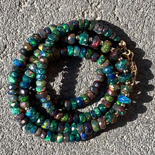 Load image into Gallery viewer, Black Opal Necklace - Aisha
