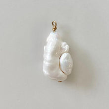 Load image into Gallery viewer, Pearl charms
