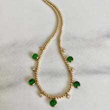 Load image into Gallery viewer, Green drop gold beads shaker necklace
