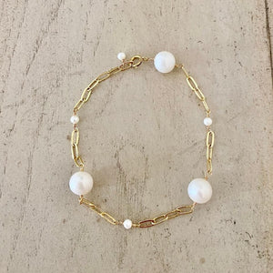 PEARL PAPERCLIP BRACELET CARRIE
