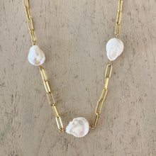 Load image into Gallery viewer, BAROQUE PEARLS NECKLACE - MADDI
