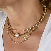 Load image into Gallery viewer, Hematite Necklace with Pearl
